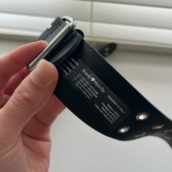 Brandy Melville Belt - Picture 3 of 4